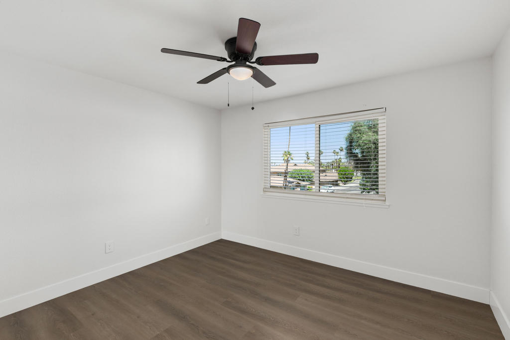 72629 Edgehill Drive 4