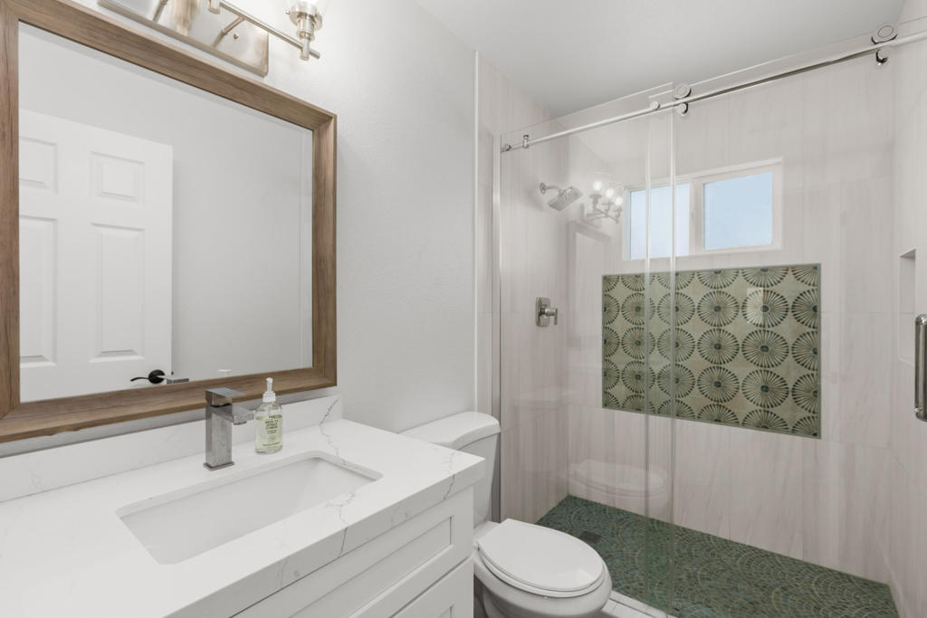 72629 Edgehill Drive 4