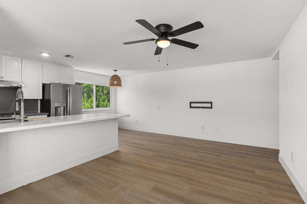 72629 Edgehill Drive 4