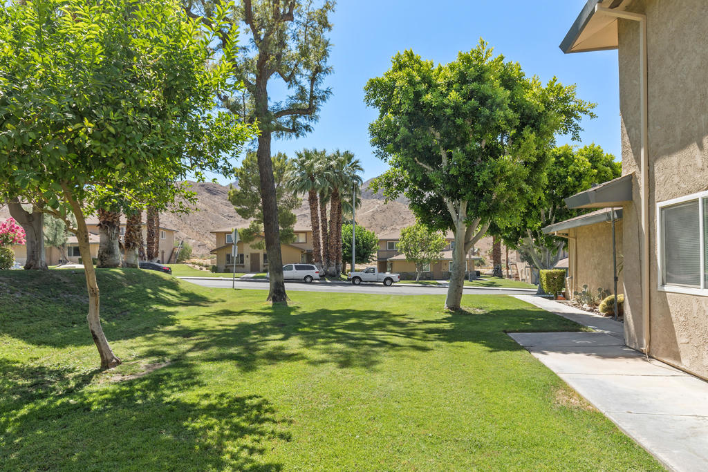 72629 Edgehill Drive 4