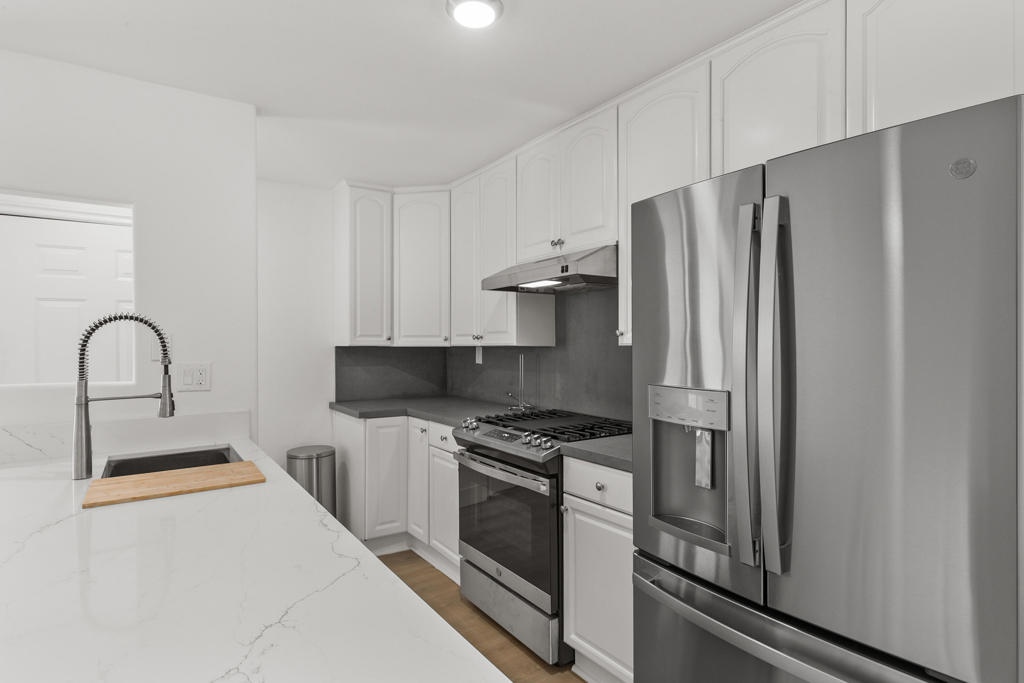 72629 Edgehill Drive 4