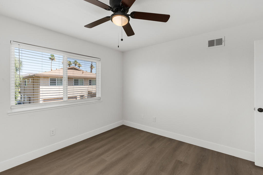 72629 Edgehill Drive 4