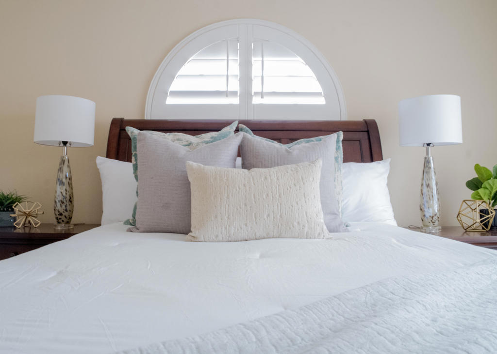 529 Desert Falls Drive N