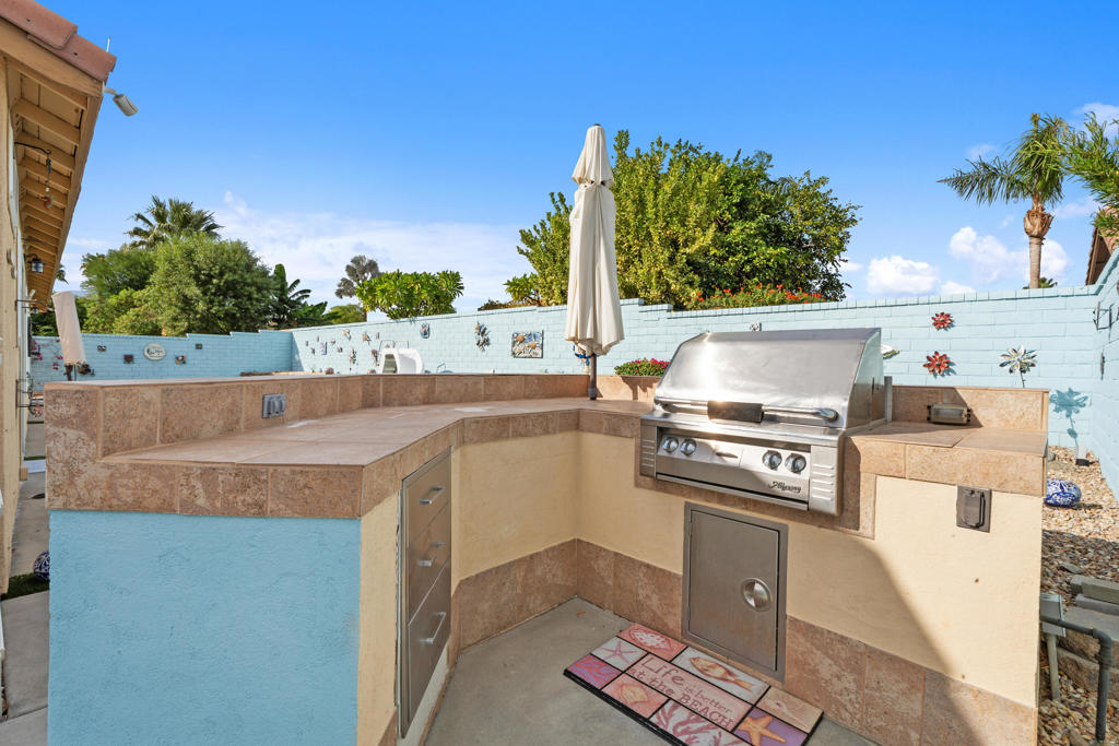 73620 Heatherwood Drive Drive