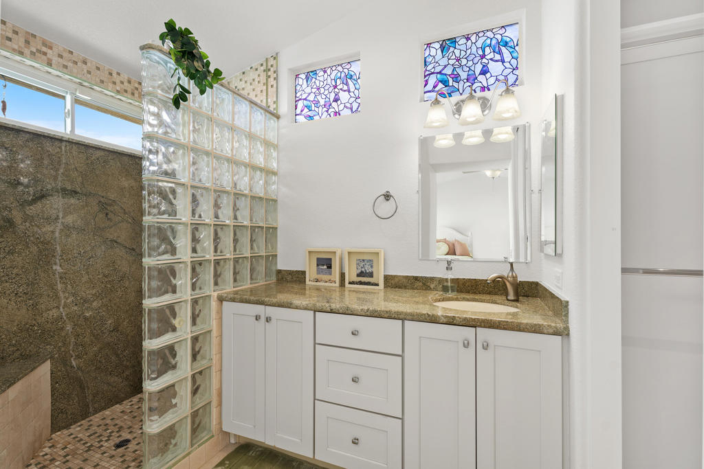 73620 Heatherwood Drive Drive