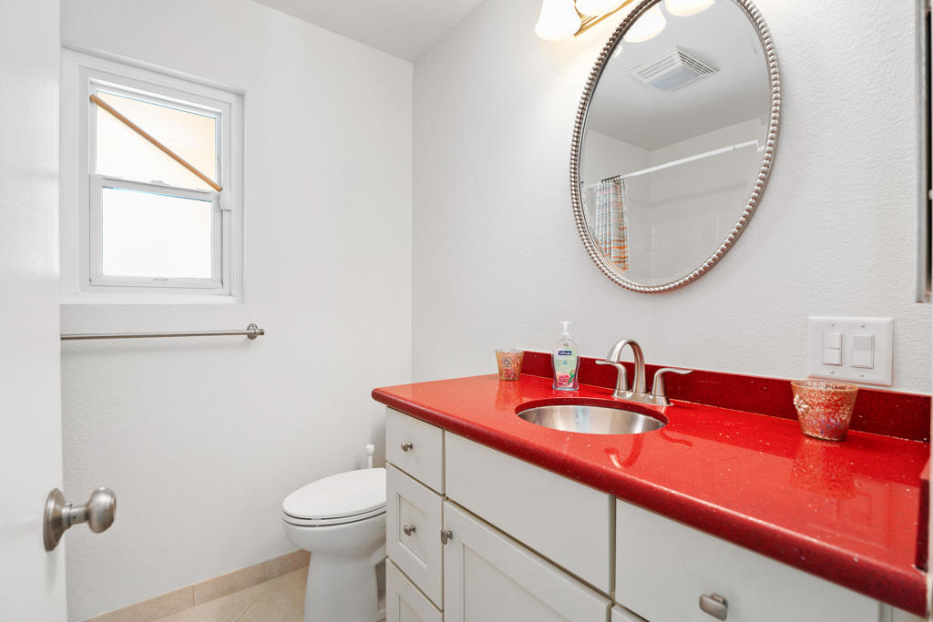 73620 Heatherwood Drive Drive