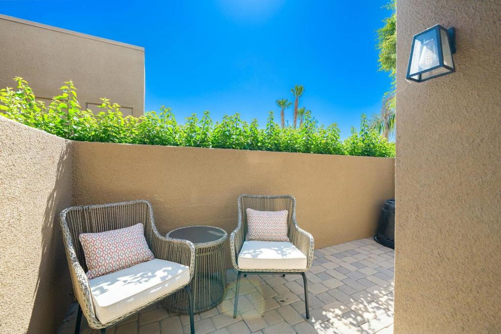 73280 Rosewood Court