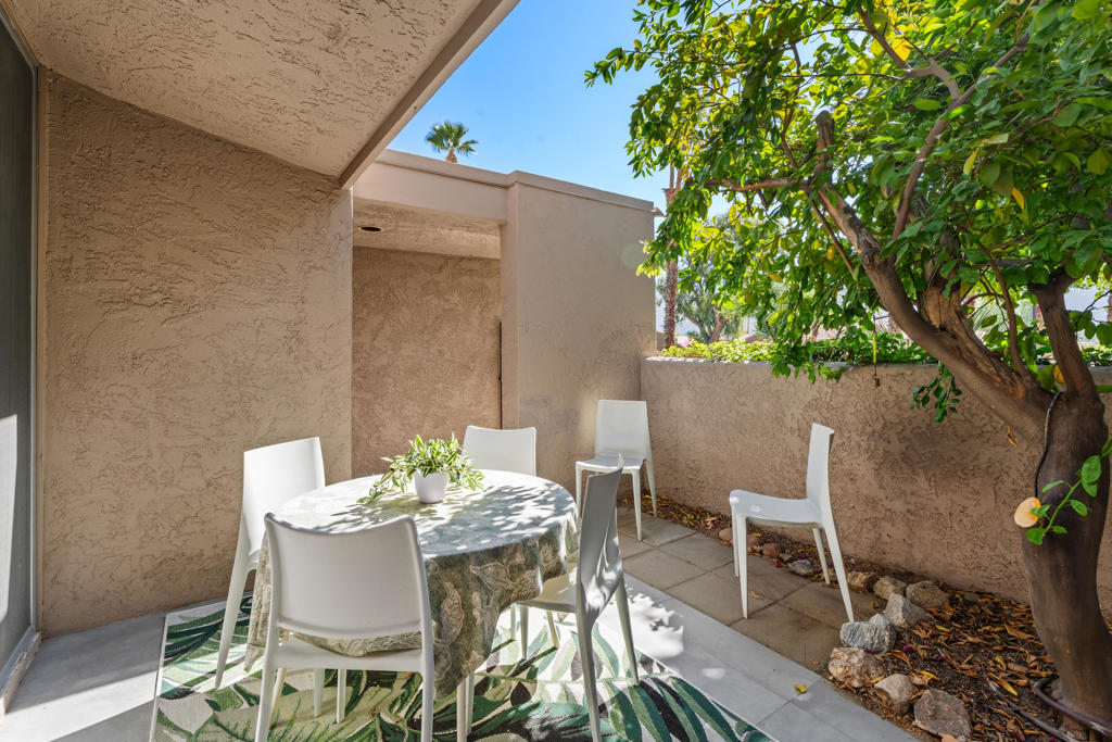 48955 Mariposa Drive