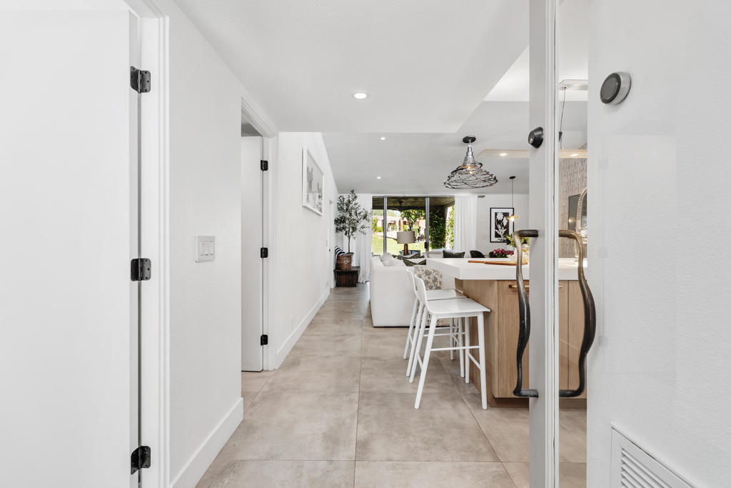 48955 Mariposa Drive