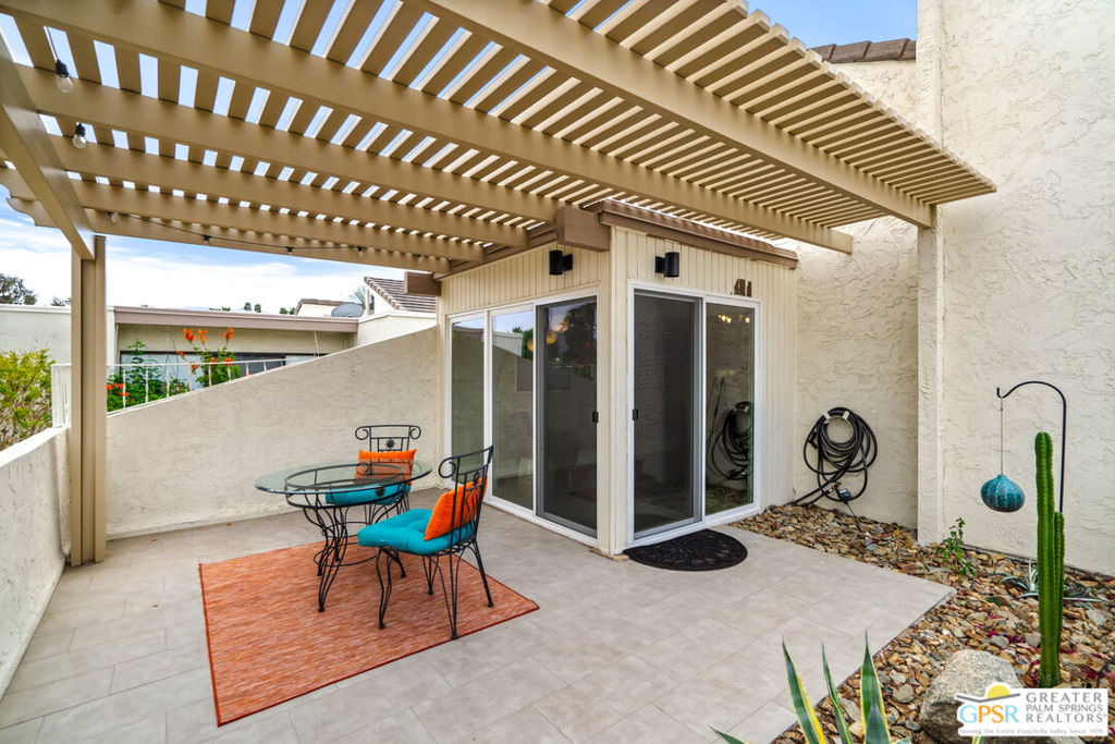 72765 Mesquite Court E