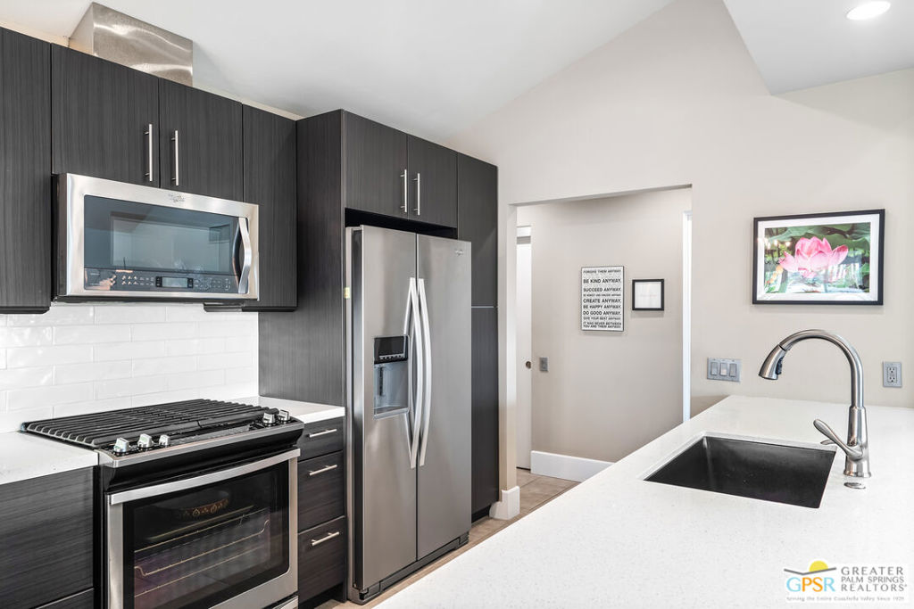 72765 Mesquite Court E