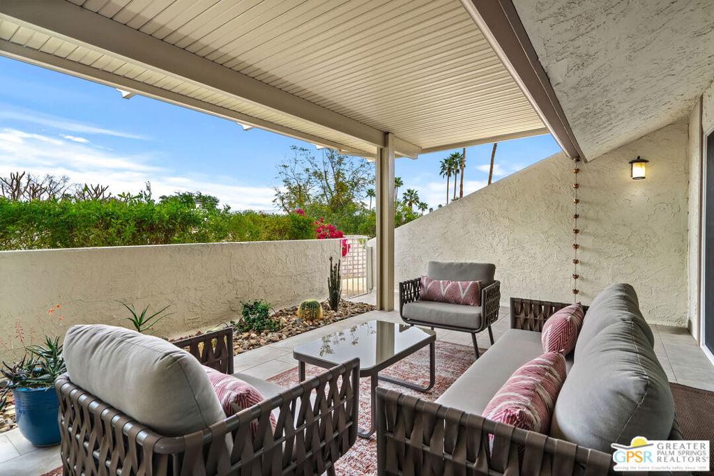 72765 Mesquite Court E