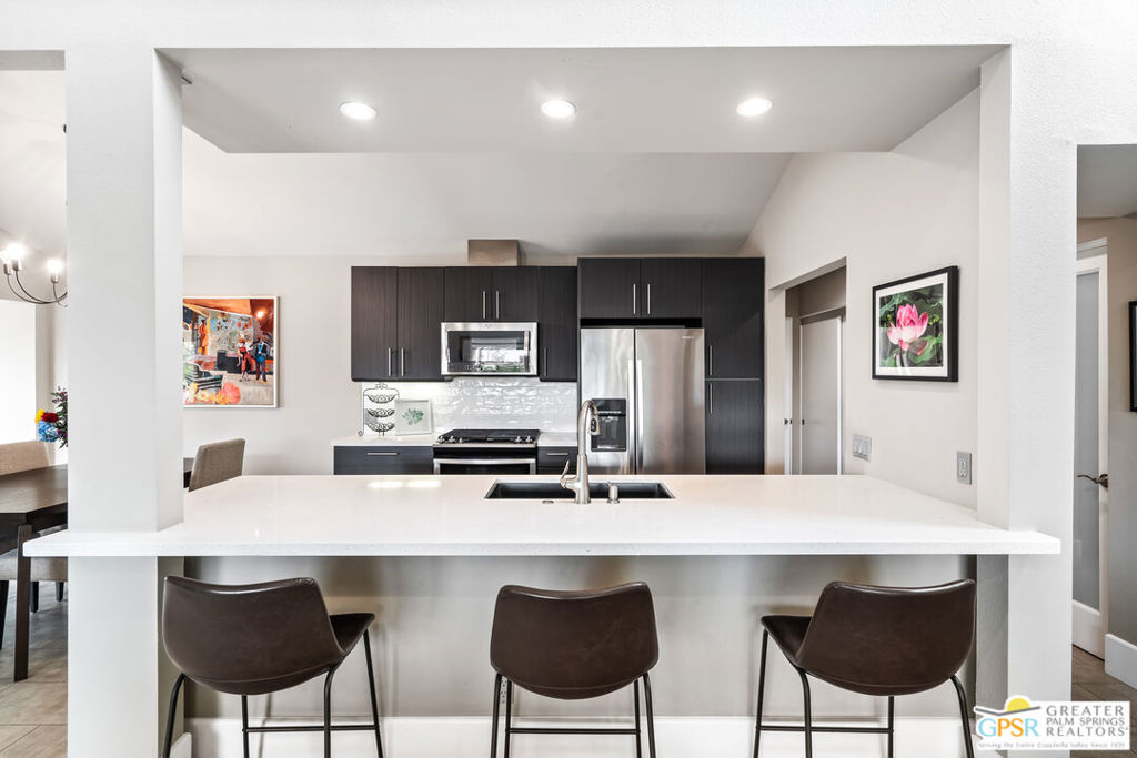 72765 Mesquite Court E