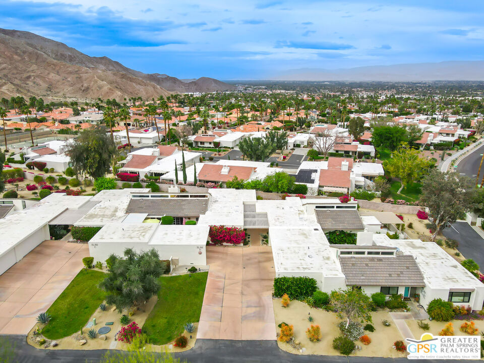 72765 Mesquite Court E