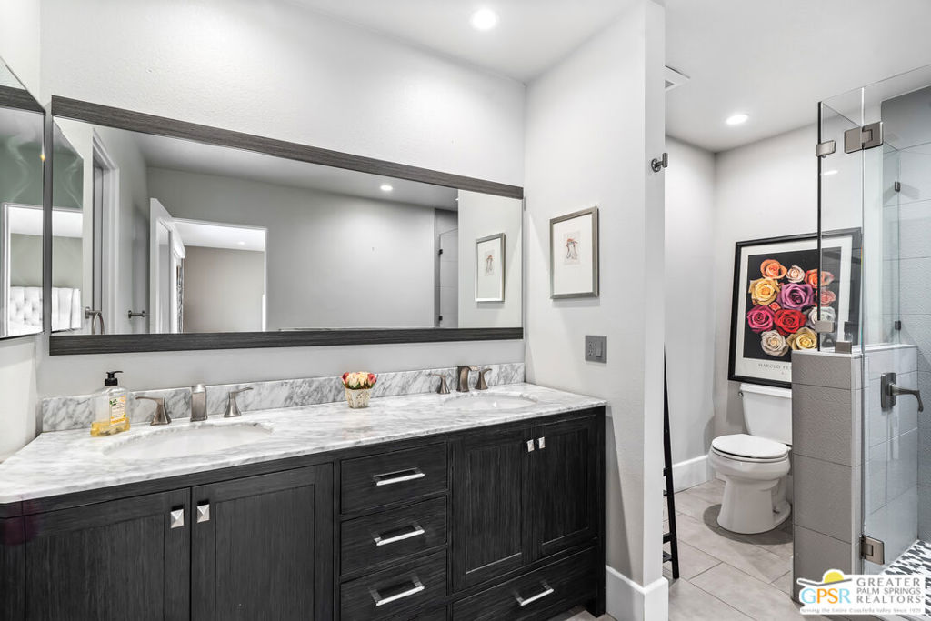 72765 Mesquite Court E