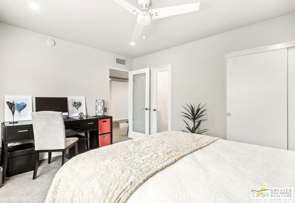 72765 Mesquite Court E