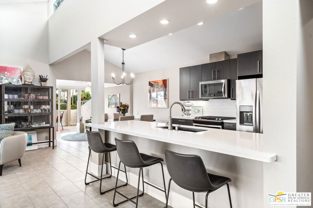 72765 Mesquite Court E