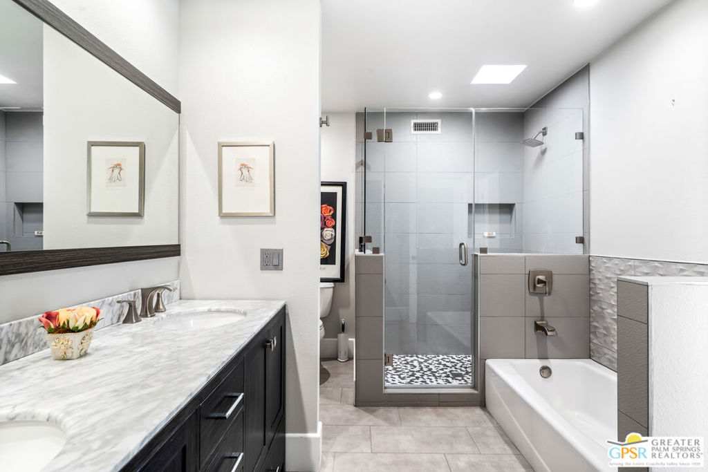 72765 Mesquite Court E