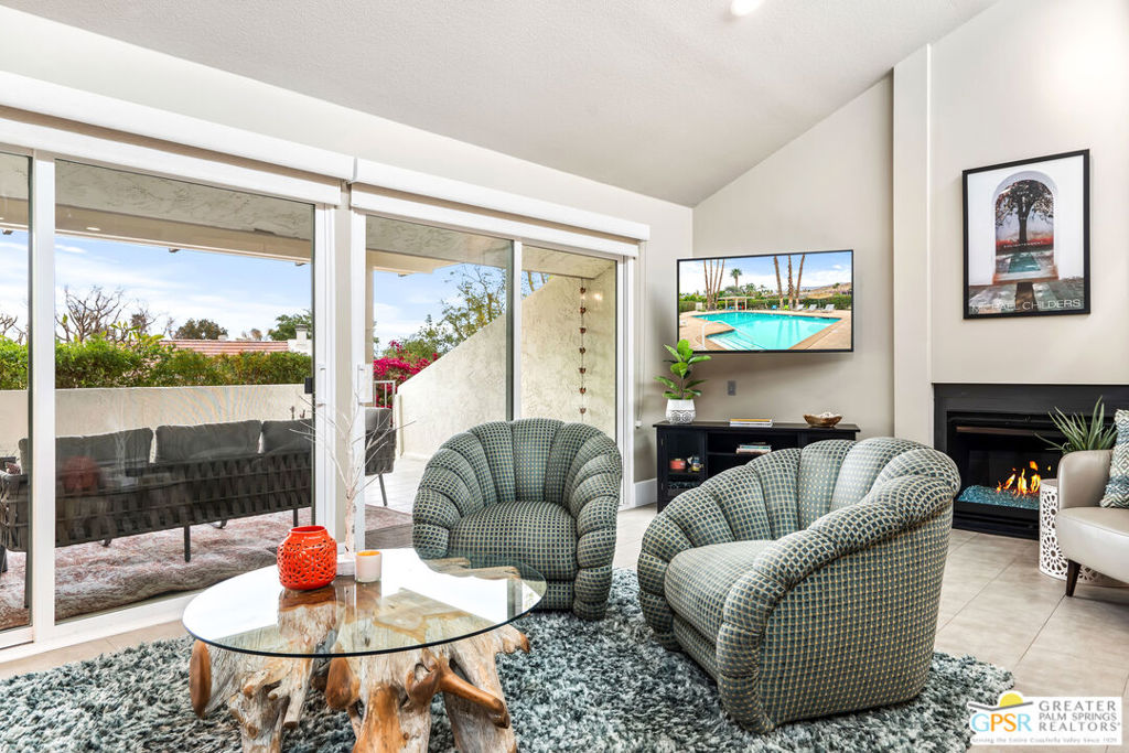 72765 Mesquite Court E