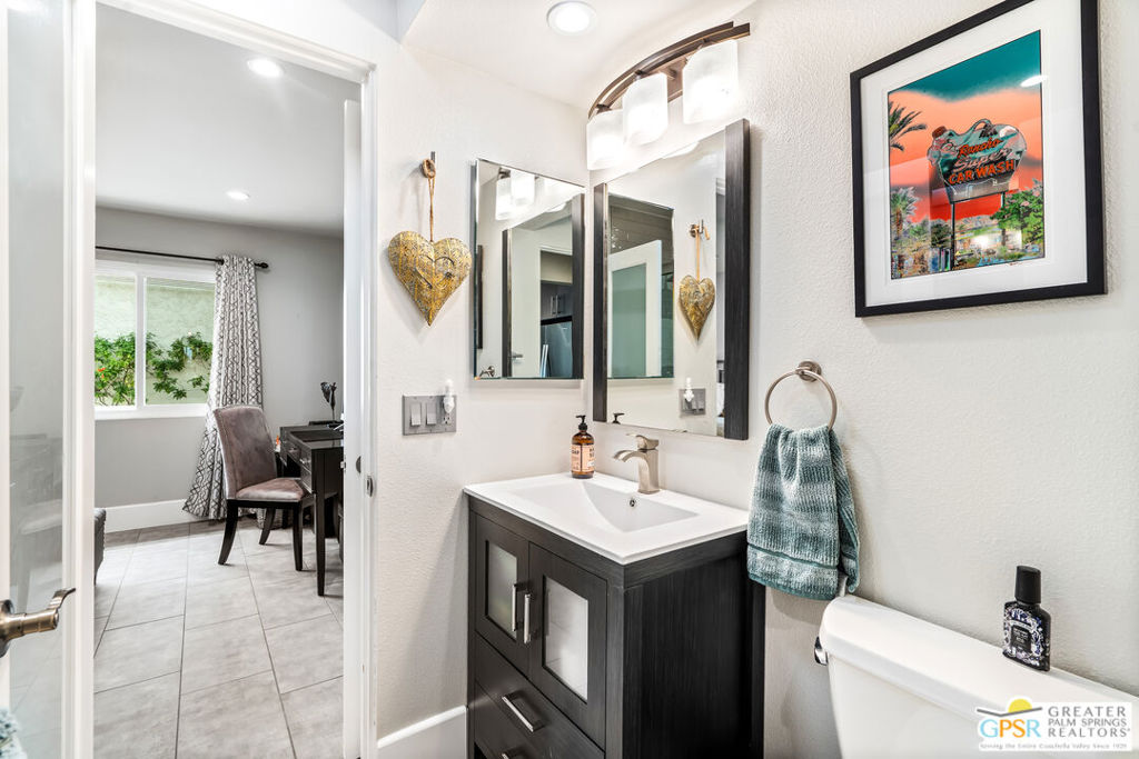 72765 Mesquite Court E