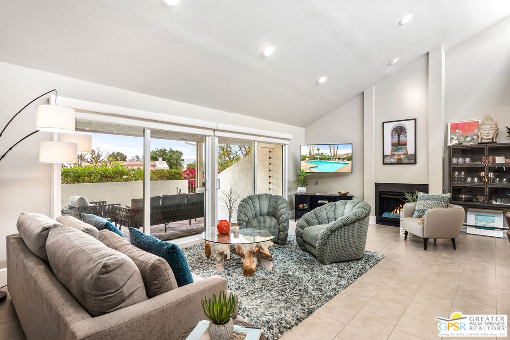 72765 Mesquite Court E