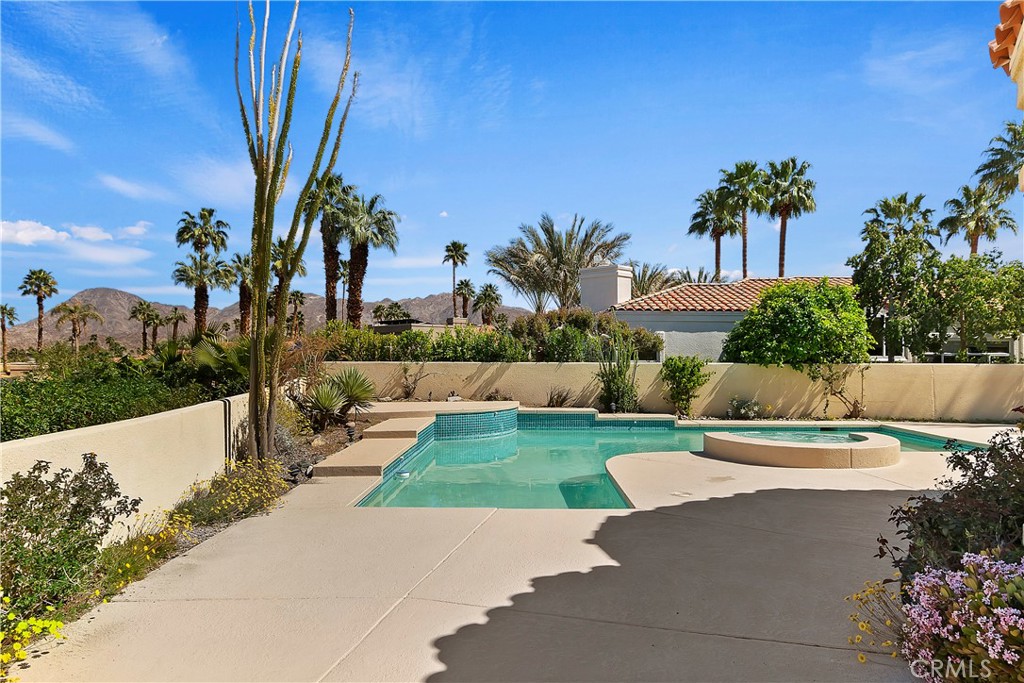 73132 Monterra Circle N