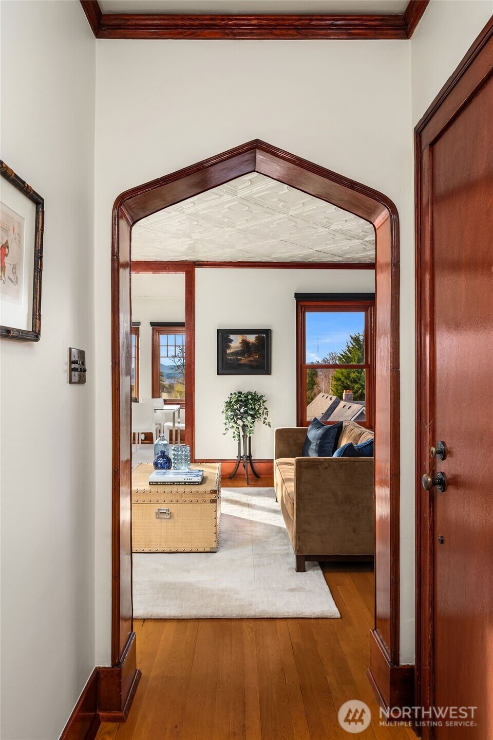 1112 Broadway E Unit: 402