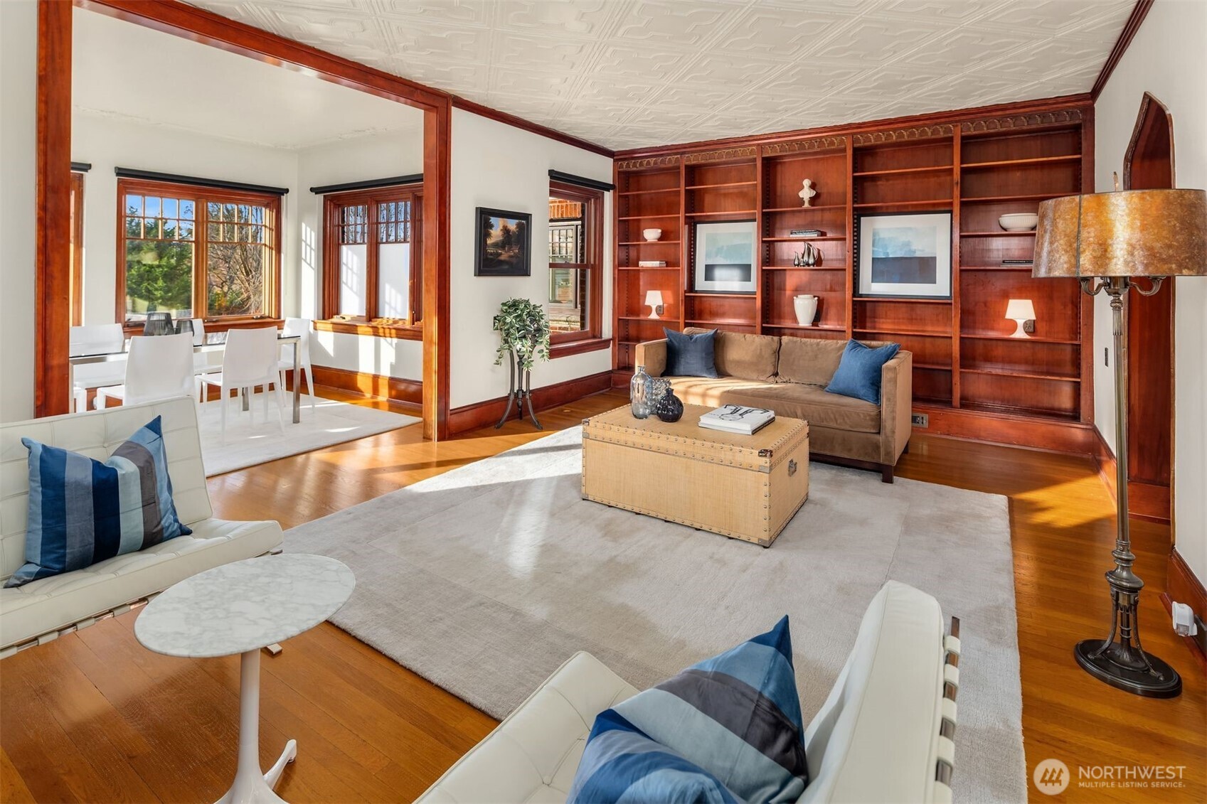 1112 Broadway E Unit: 402