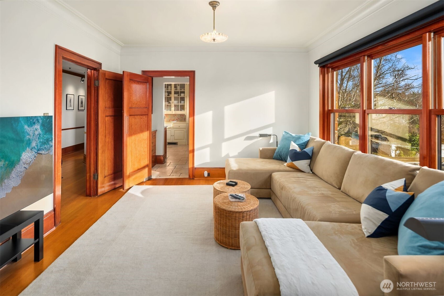1112 Broadway E Unit: 402