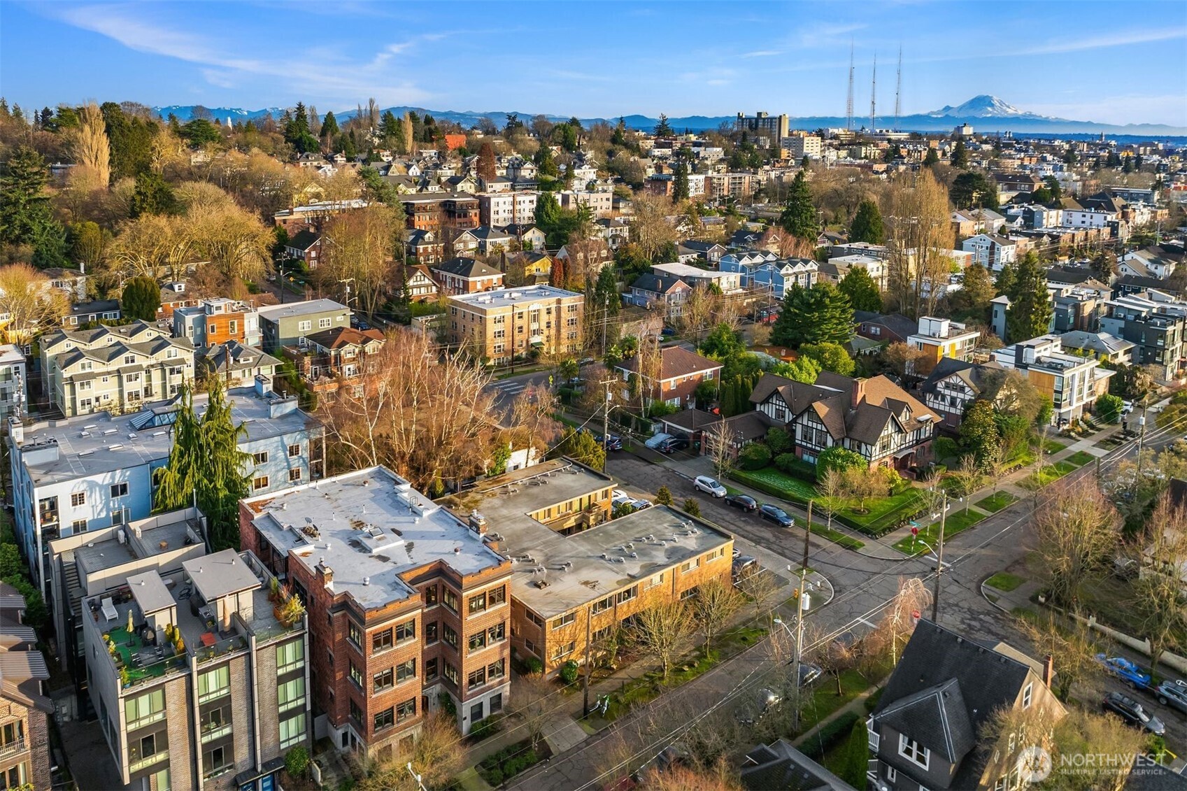 1112 Broadway E Unit: 402