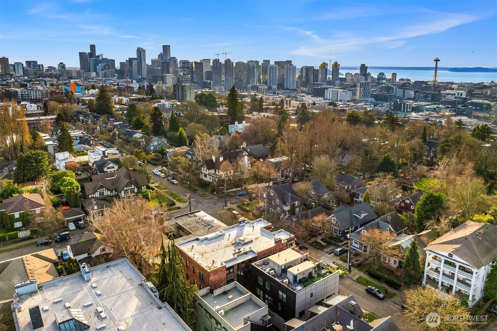 1112 Broadway E Unit: 402