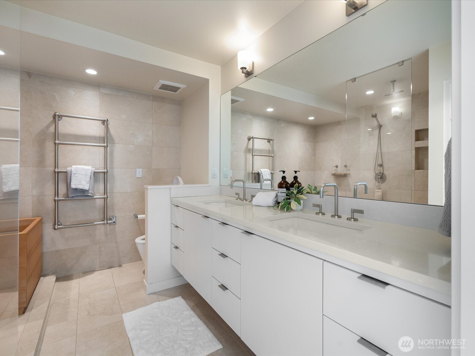 88 Virginia Street Unit: 3
