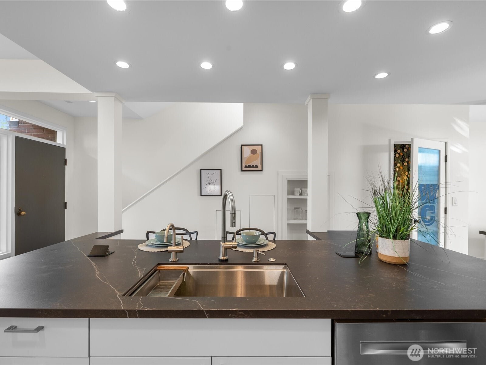 88 Virginia Street Unit: 3