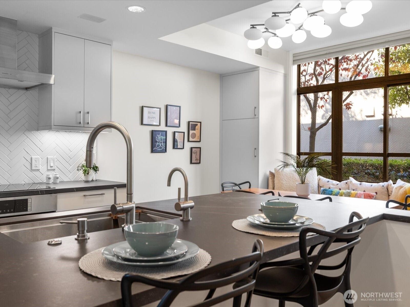 88 Virginia Street Unit: 3