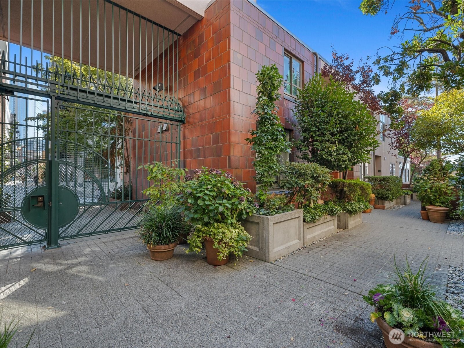 88 Virginia Street Unit: 3