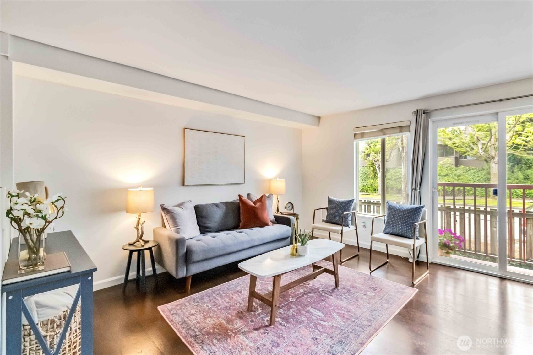 3661 Phinney Avenue N Unit: 208
