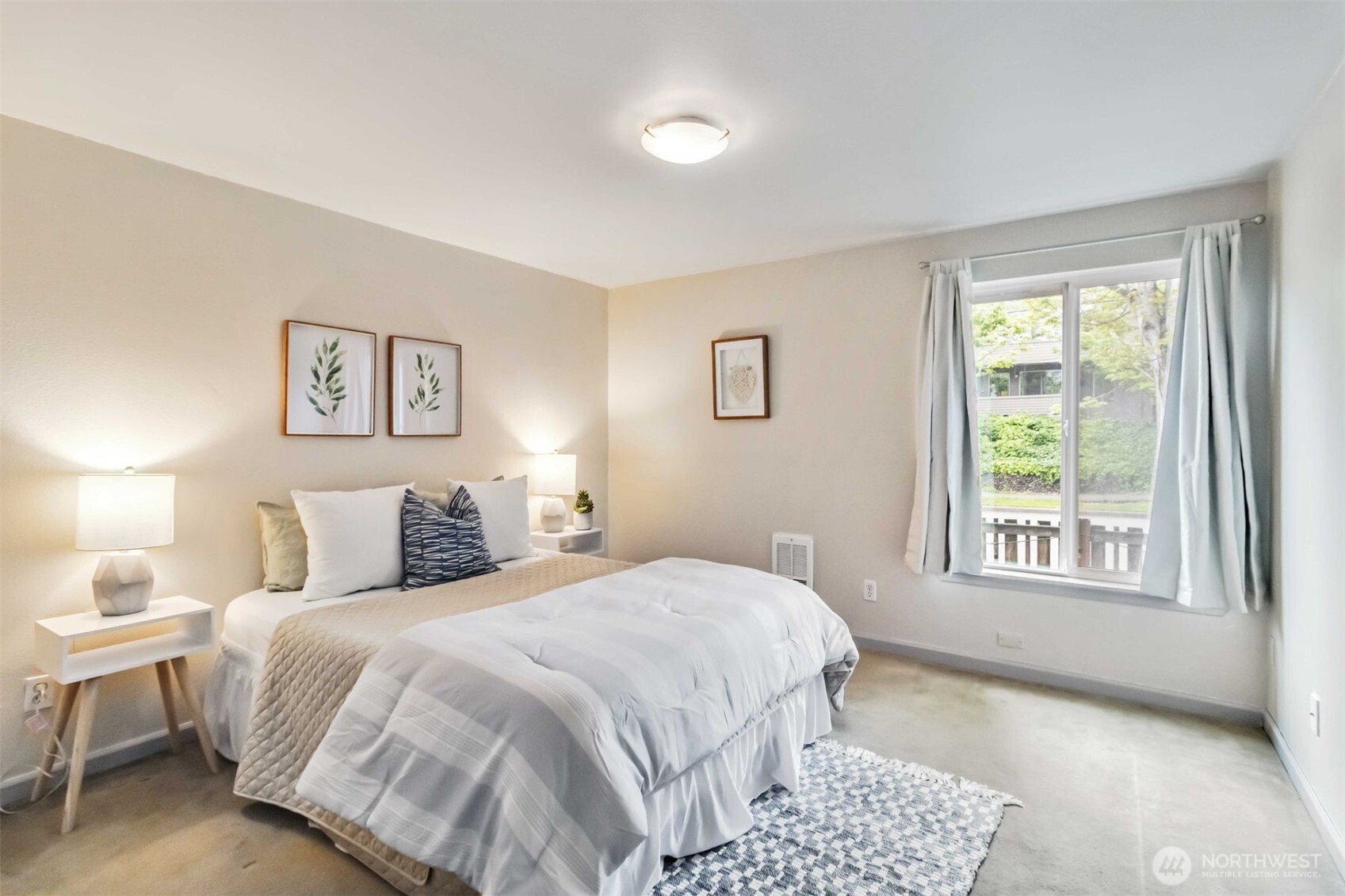 3661 Phinney Avenue N Unit: 208