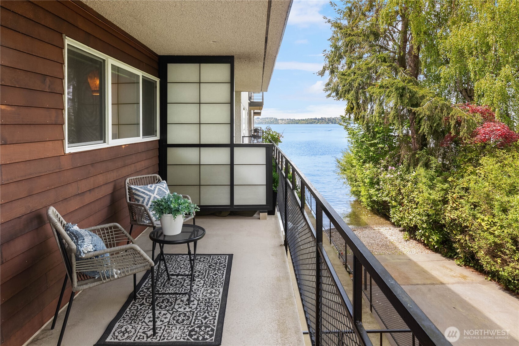 6201 Lake Washington Boulevard NE Unit: 208