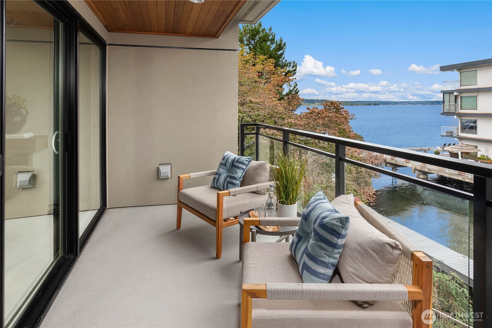 6401 Lake Washington Boulevard NE Unit: 307