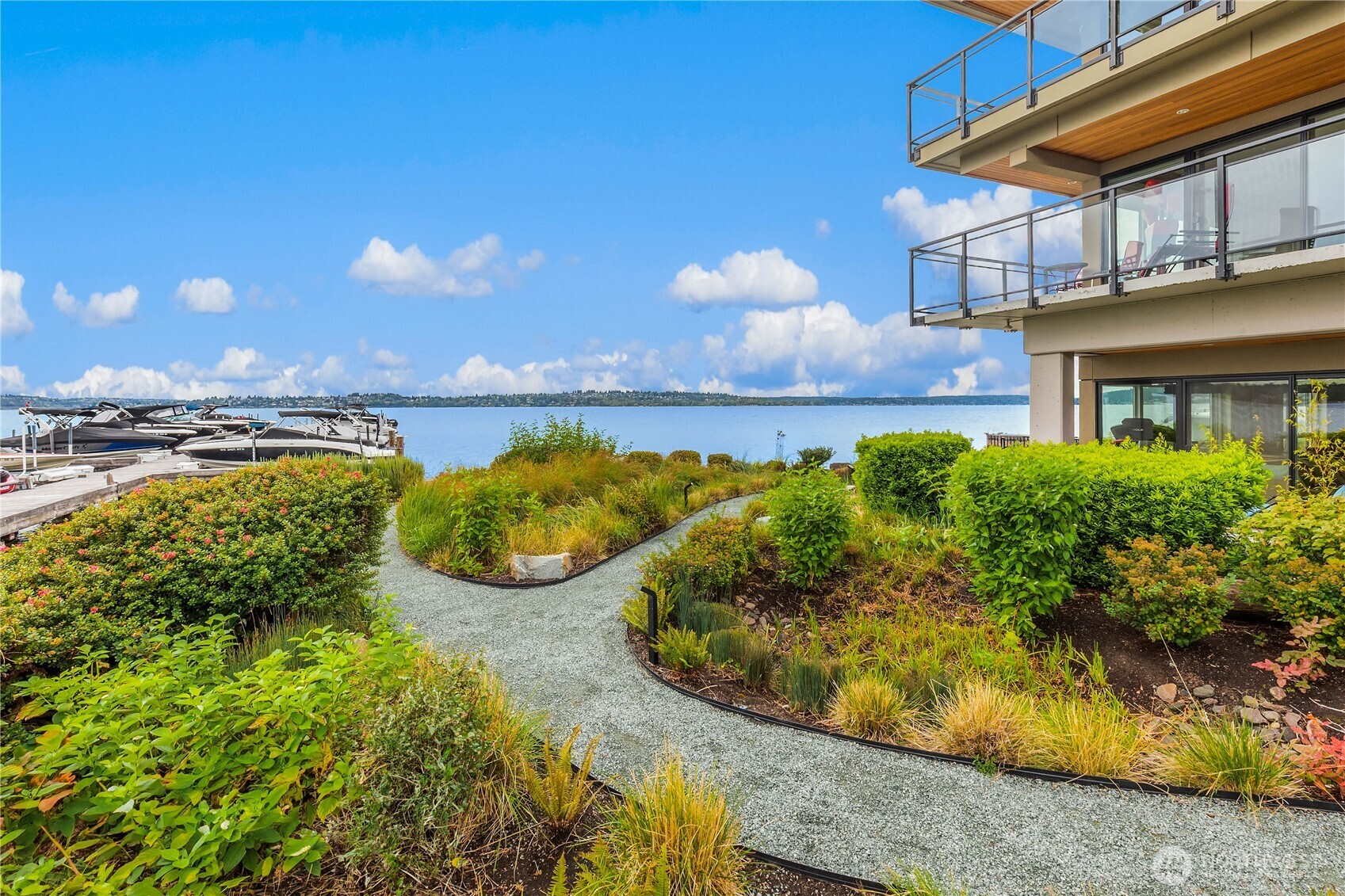 6401 Lake Washington Boulevard NE Unit: 307