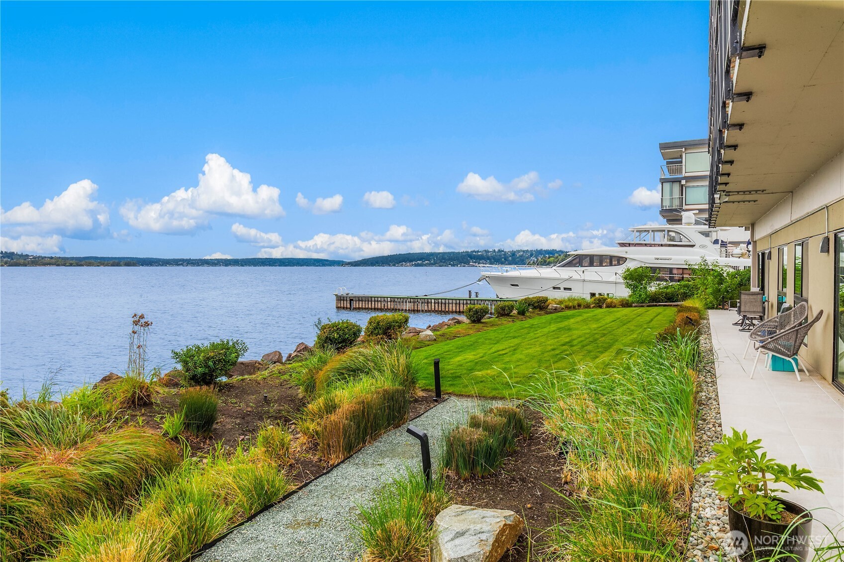 6401 Lake Washington Boulevard NE Unit: 307