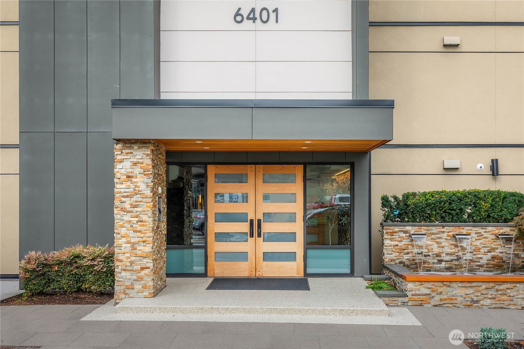 6401 Lake Washington Boulevard NE Unit: 307