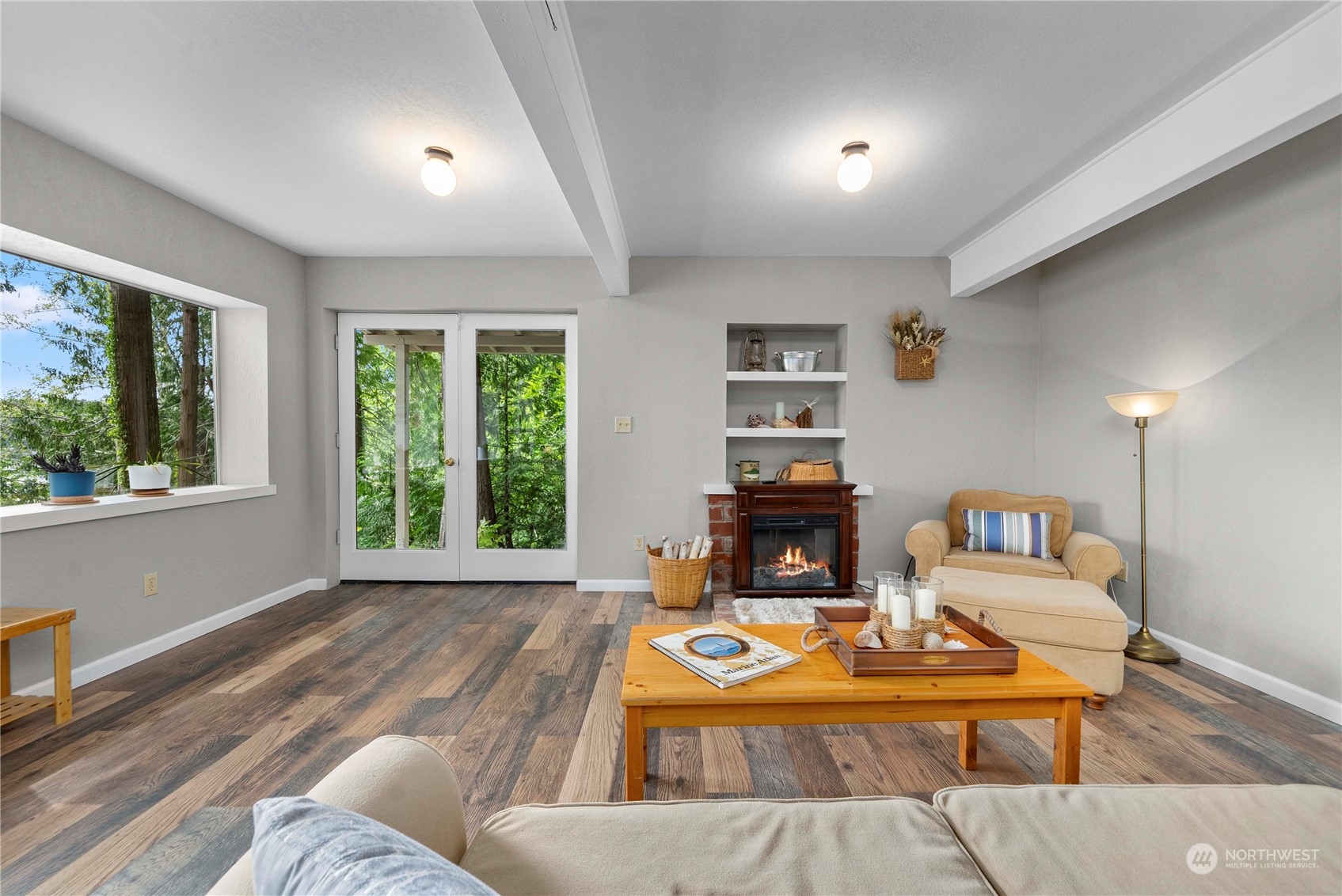 380 E Bridger