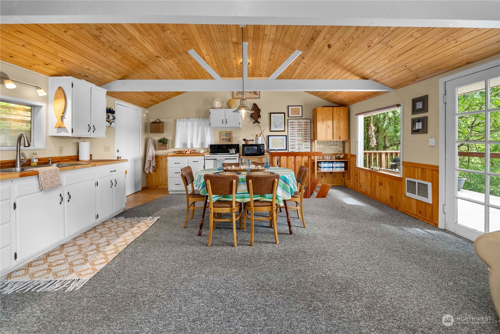 380 E Bridger