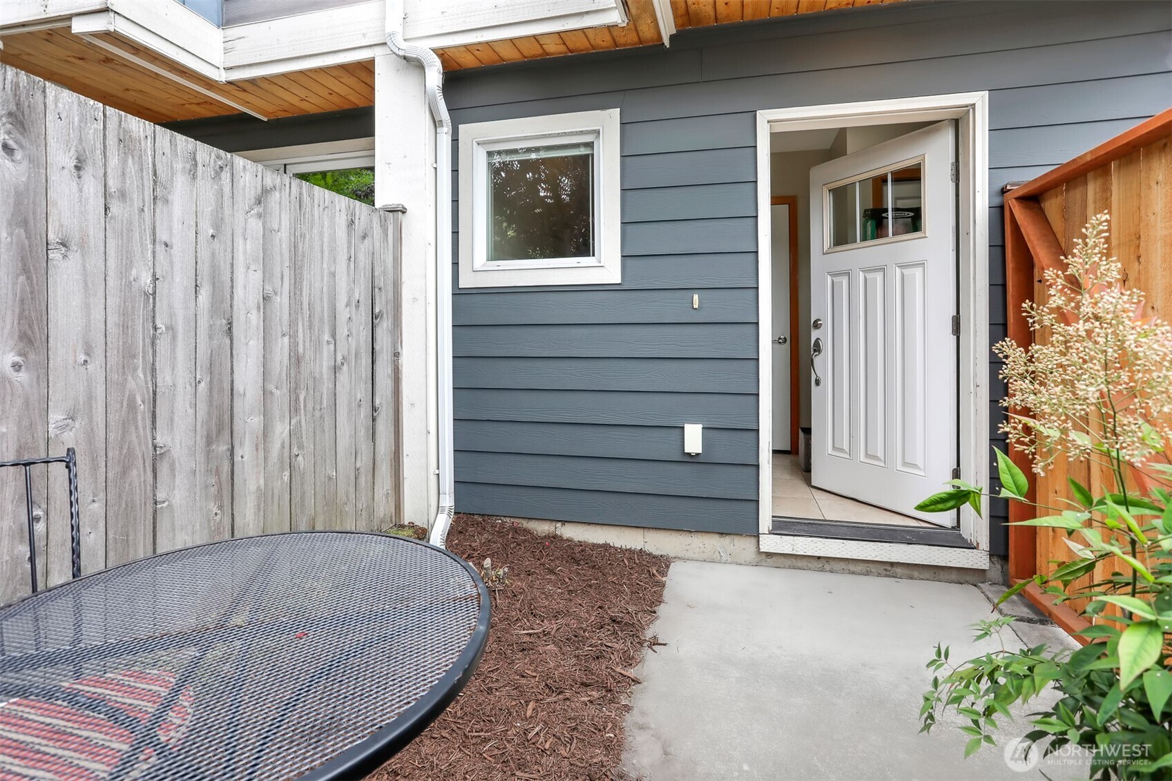 516 B N 46th Street