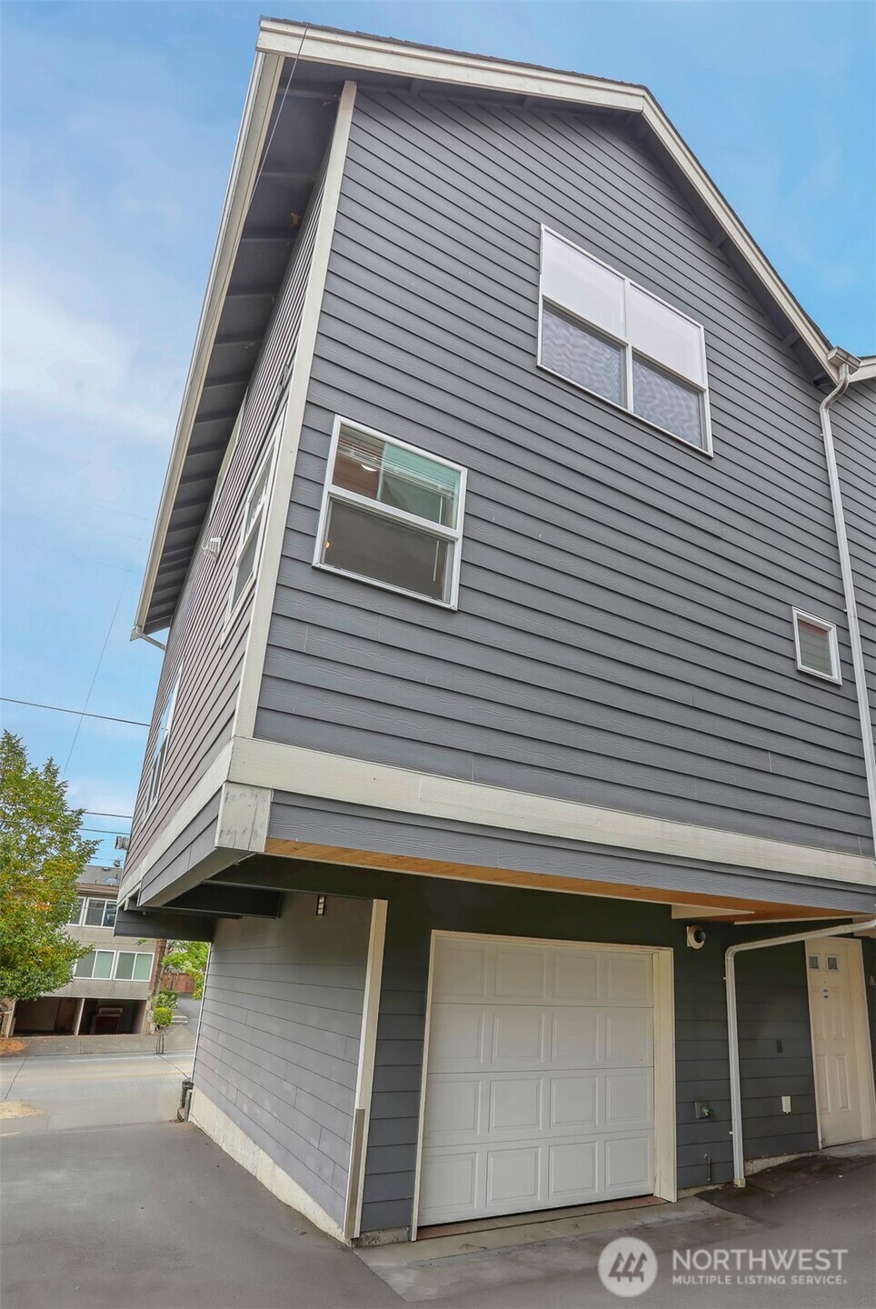 516 B N 46th Street