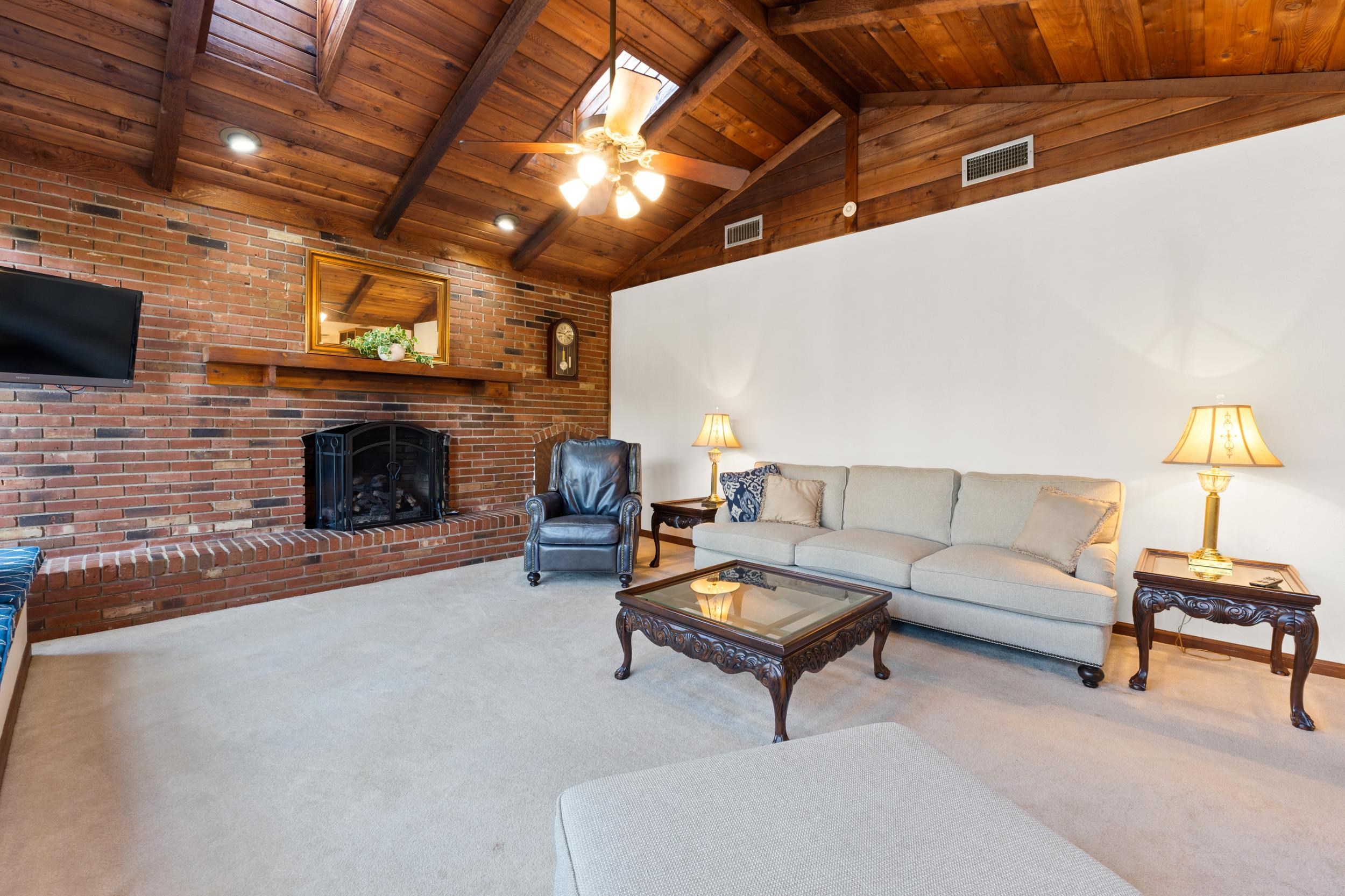 907 Beaver Creek Lane