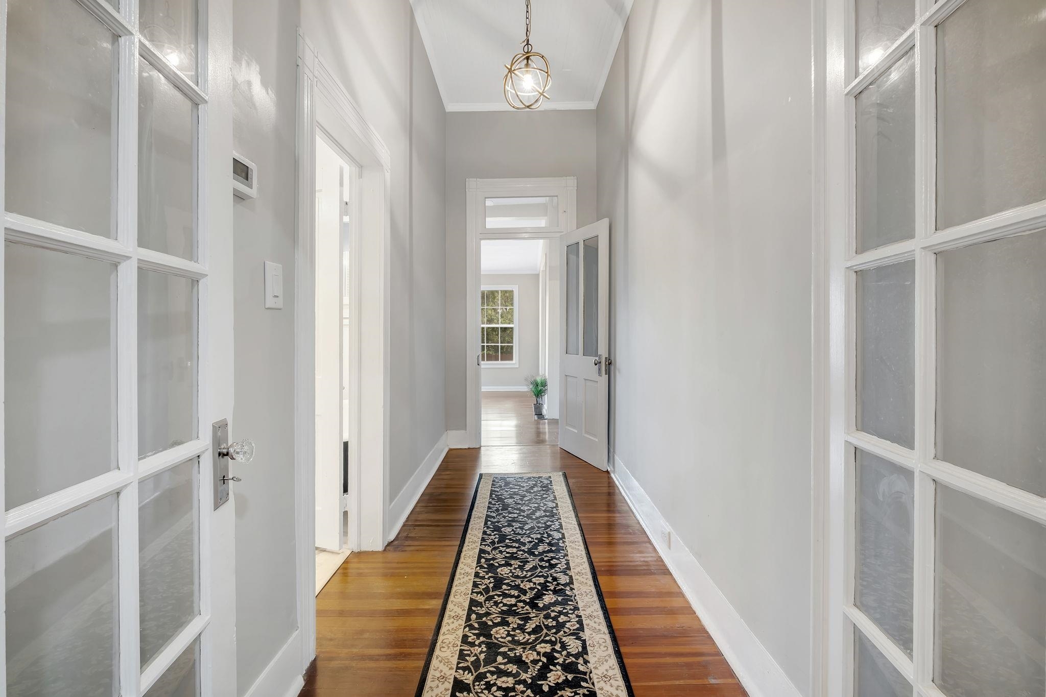 214 W Sharon Street