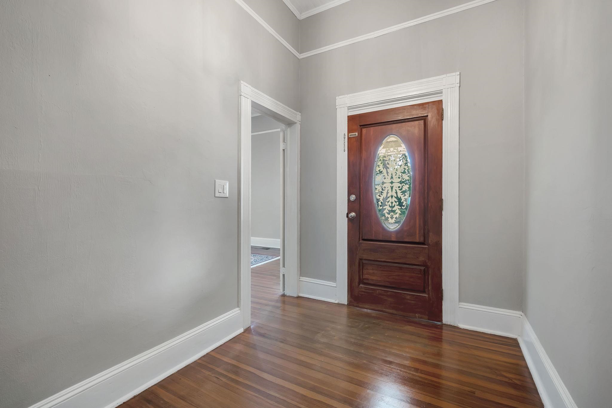 214 W Sharon Street