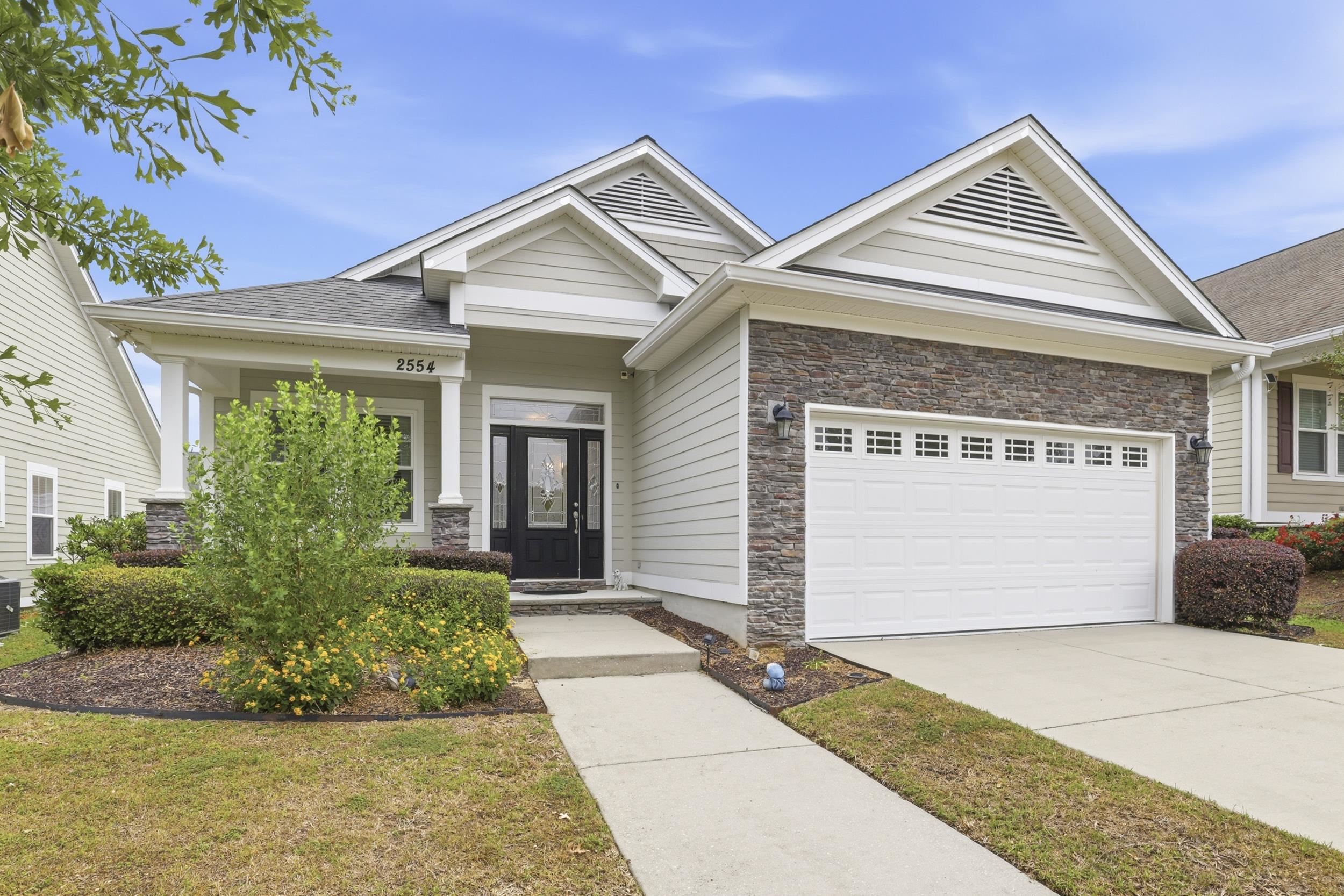 2554 GOLDENROD Way